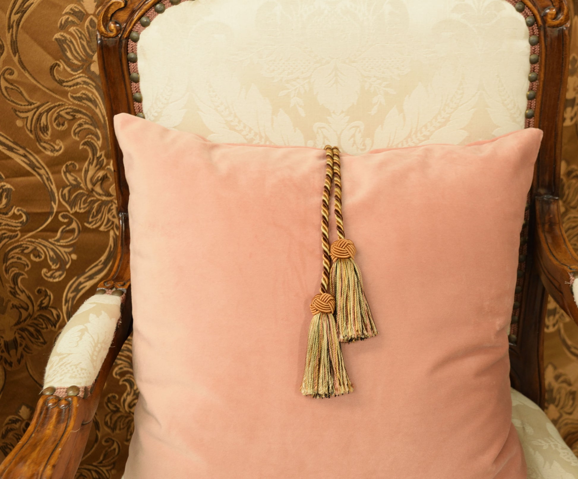 DÉCOPRO Baroque Collection Double Tassel Curtain and Drapery Tieback / Holdback, 3 1/2" (8.5cm), 20" (50.5cm) # BCT, Golden Beige Brown #5207 (Light Brown, Dark Beige, Dark Gold) | Sold Individually - DecoPro