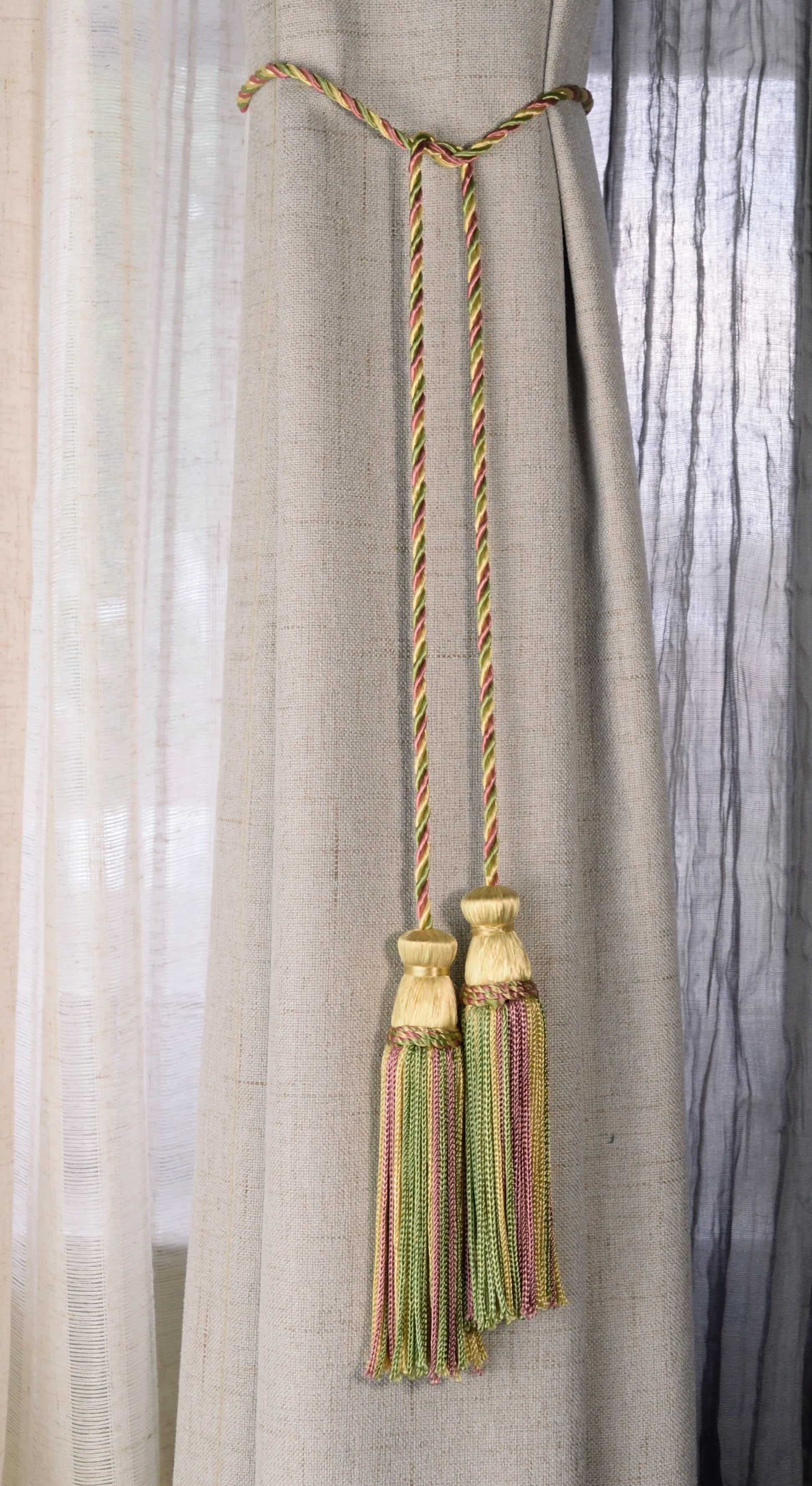 DÉCOPRO Decorative Chainette Double Tassel Curtain and Drapery Tieback / Holdback, 4" (10cm), 29" (73.5cm) # CDCT, Watermelon Pink #9401 (Red Pink, White Gold, Olive Green) | Sold Individually - DecoPro