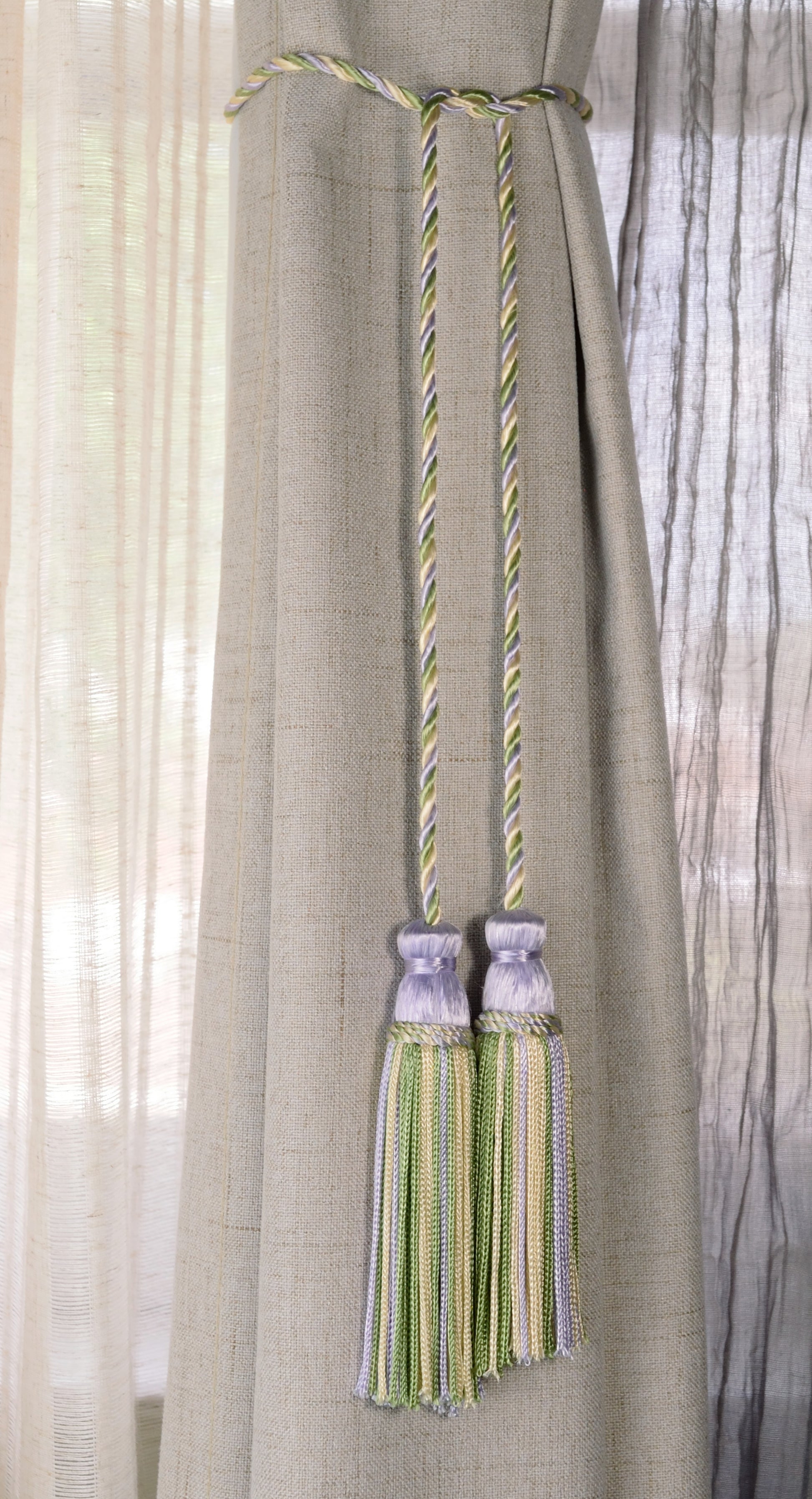 DÉCOPRO Decorative Chainette Double Tassel Curtain and Drapery Tieback / Holdback, 4" (10cm), 29" (73.5cm) # CDCT, Lily Pond Purple #9403 (Lavender Purple, Yellow Green, Light Green) | Set of 4 - DecoPro