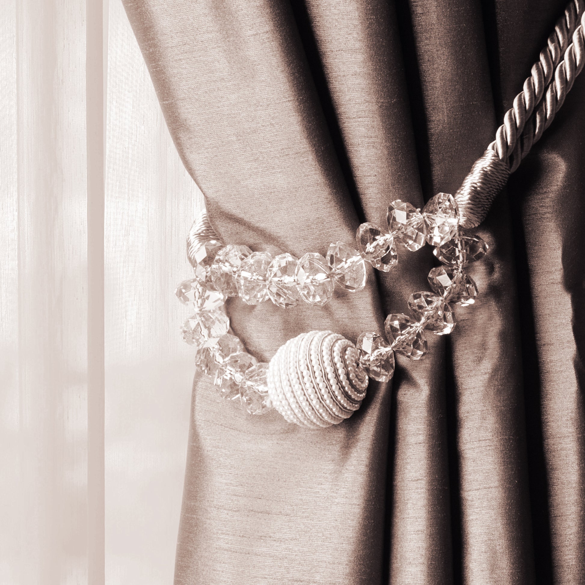 DÉCOPRO Lavish Curtain and Drapery Tieback with large Beaded Ball and Translucent Beads Tieback, Spread 40" (1m), 3/8" (1cm) Thick # HNTB, Pearl White #81148 (Bright White) | Sold Individually - DecoPro