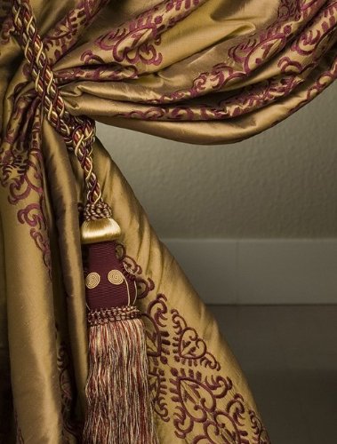 DÉCOPRO Exquisite Curtain Tassel Tieback with Floral Design - Elegant Handmade Drapery Accessory, Tassel Length 12" (30.5cm), Spread 32" (81cm) # TBBL1 Autumn Leaves Red #5716 (Burgundy Red, Apple Green, Light Gold) | Set of 4 - DecoPro