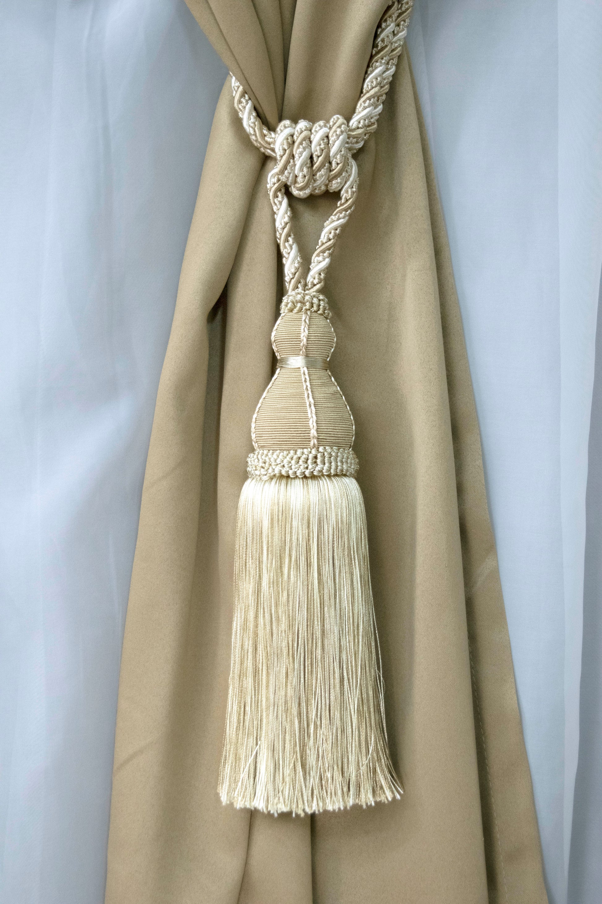 DÉCOPRO Elegant Large Tassel Tieback for Curtains & Draperies, Tassel Length 12" (30.5cm), Spread 30" (76cm) # TBH15, White Sands #4001 (White Ivory, Cream Ivory, Light Beige) | Set of 2 - DecoPro