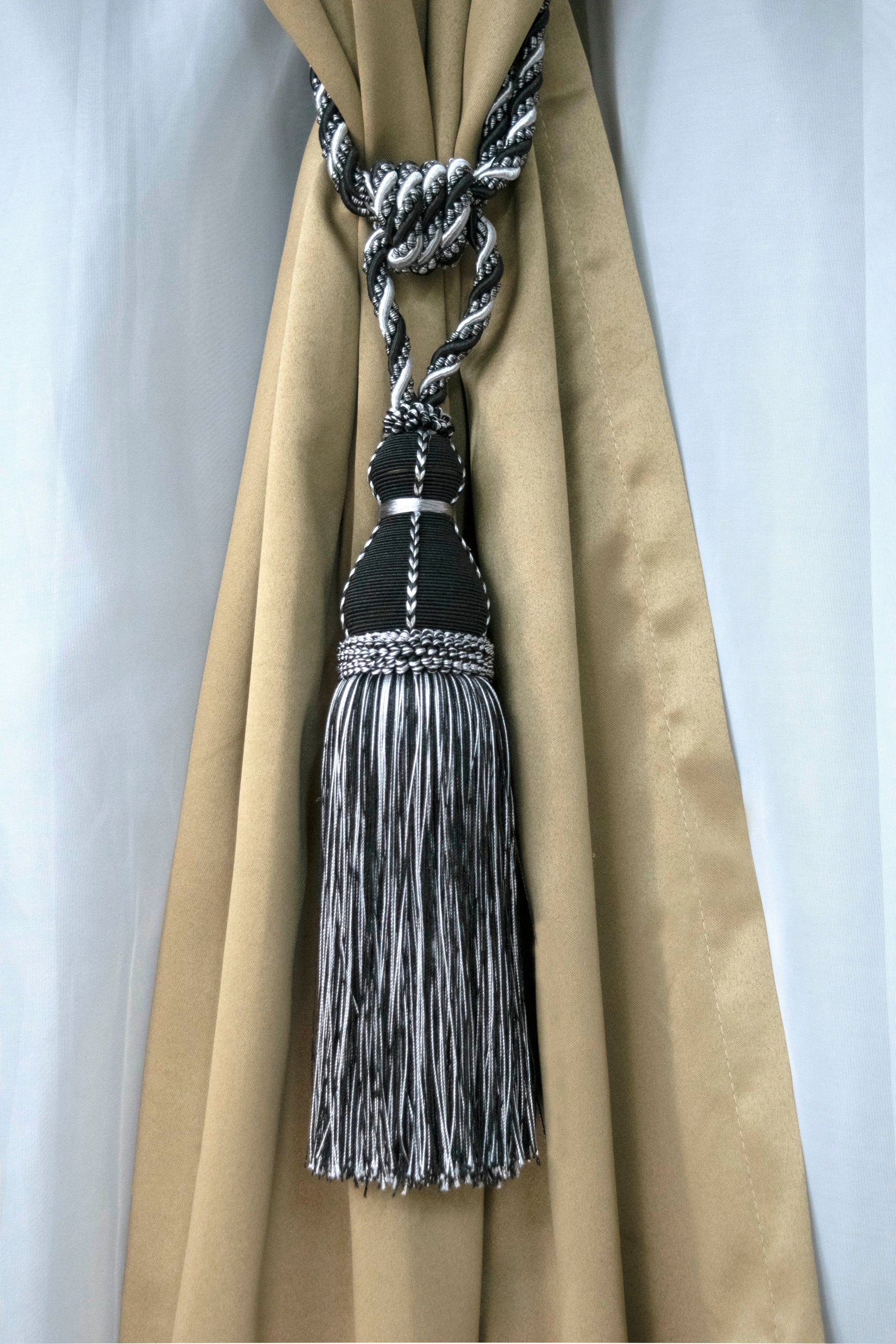 DÉCOPRO Elegant Large Tassel Tieback for Curtains & Draperies, Tassel Length 12" (30.5cm), Spread 30" (76cm) # TBH15, Silver Grey, Black #SGB (Pure Black, Light Grey, Grey Silver) | Set of 2 - DecoPro