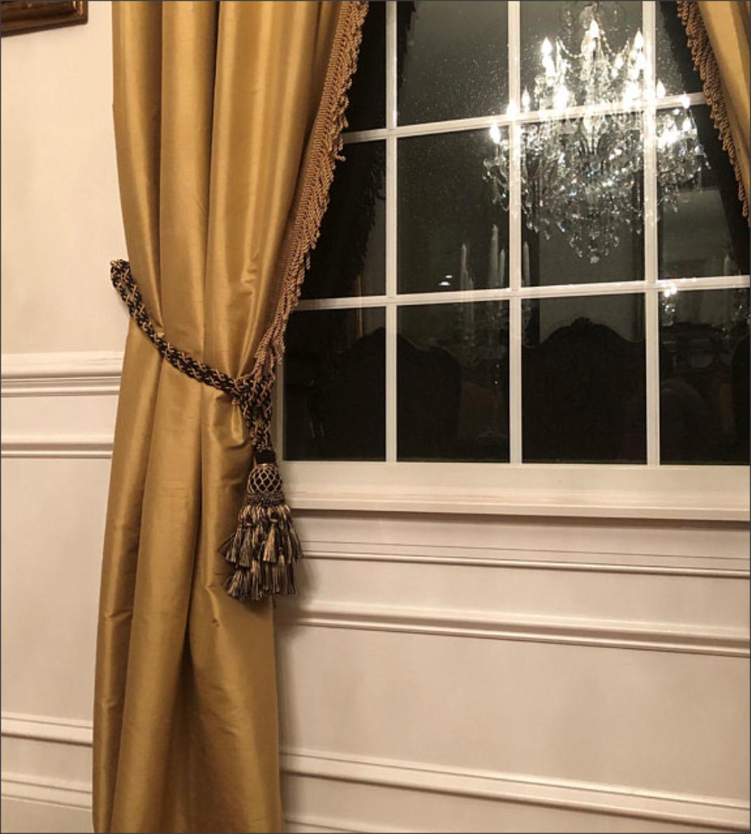 DÉCOPRO Lavish Large Curtain Tassel Tieback, Hand Crafted - Luxurious Drapery Accessory, Tassel Length 11" (27.5cm), Spread 34" (86cm) # TBIL1, Golden Medley Black #K9C4 (Pure Black, Yellow Gold, Light Gold) | Sold Individually - DecoPro